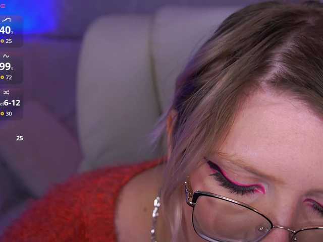 CoolTatis's BongaCams show and profile