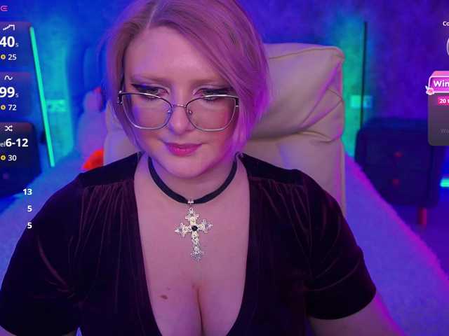 CoolTatis's BongaCams show and profile