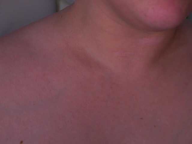 CoolTatis's BongaCams show and profile