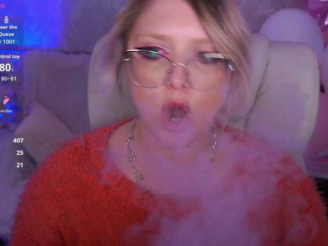 CoolTatis's BongaCams show and profile