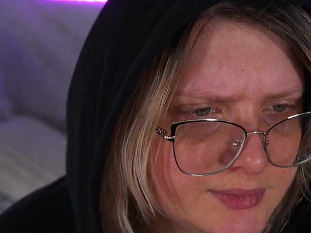 CoolTatis's BongaCams show and profile