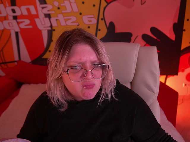 CoolTatis's BongaCams show and profile