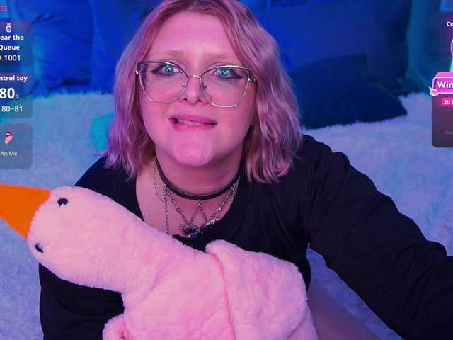 CoolTatis's BongaCams show and profile