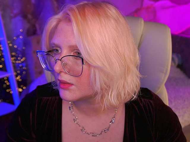 CoolTatis live cam profile