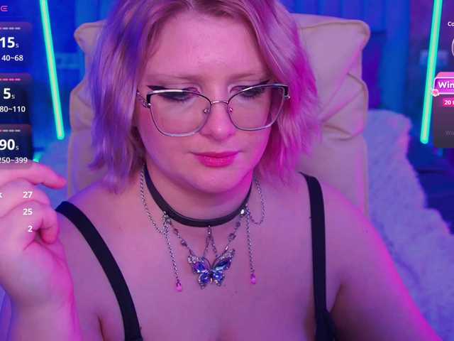 CoolTatis's BongaCams show and profile