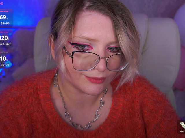 CoolTatis's BongaCams show and profile