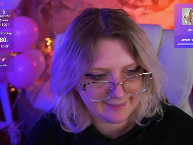 CoolTatis's BongaCams show and profile