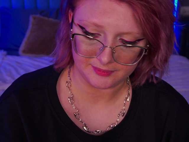 CoolTatis's BongaCams show and profile