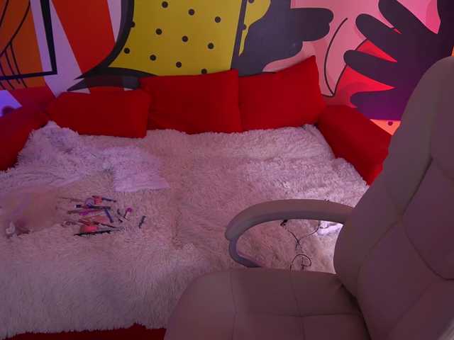 CoolTatis's BongaCams show and profile