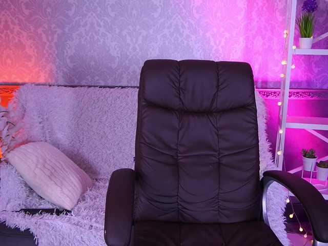 CoolTatis from BongaCams