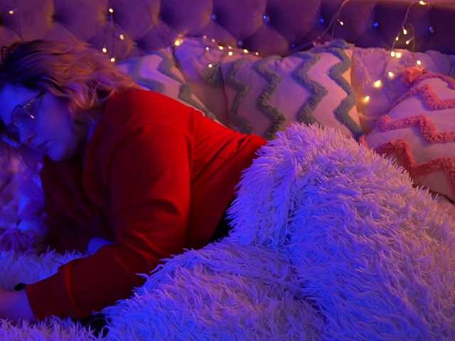 CoolTatis's BongaCams show and profile