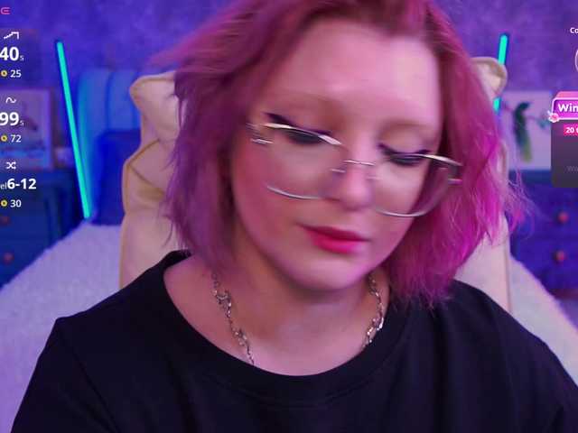 CoolTatis's BongaCams show and profile