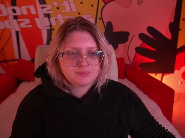 CoolTatis's BongaCams show and profile