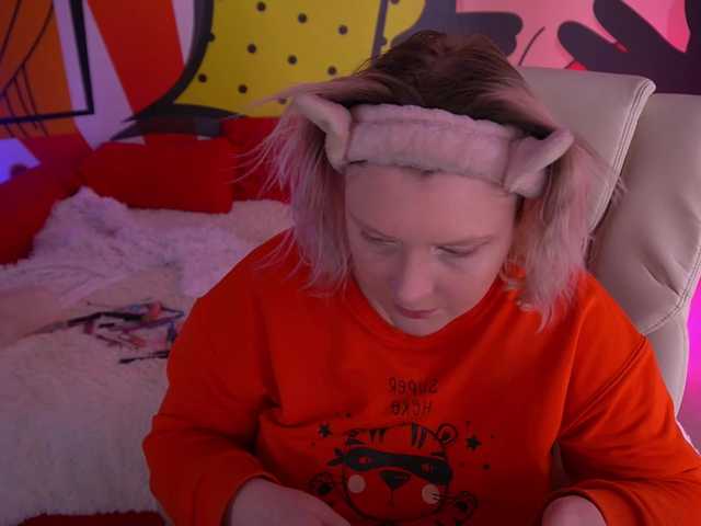 CoolTatis's BongaCams show and profile