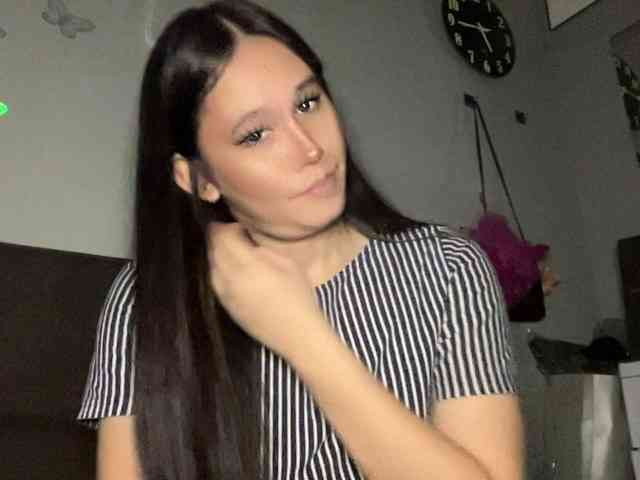 MeganEmma0 Live Webcam on BongaCams