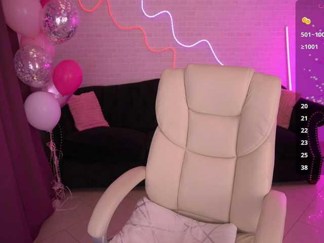 AnitaLevanta's BongaCams show and profile