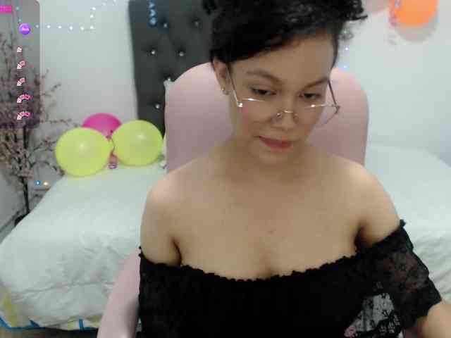 miss_churca webcam