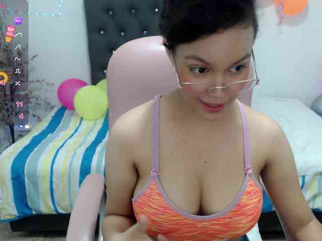 miss_churca webcam