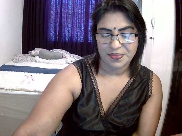 indiandelight001's BongaCams show and profile