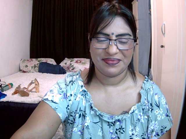 indiandelight001's BongaCams show and profile