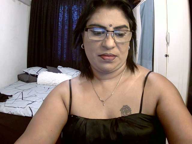 indiandelight001's BongaCams show and profile