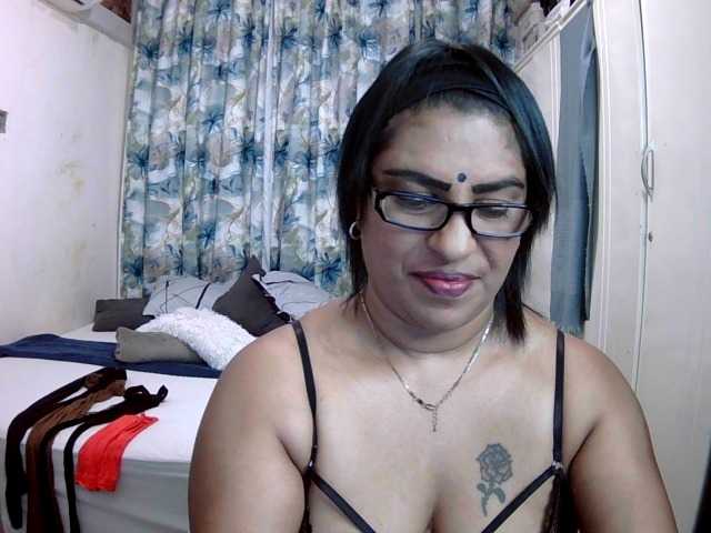 indiandelight001's BongaCams show and profile