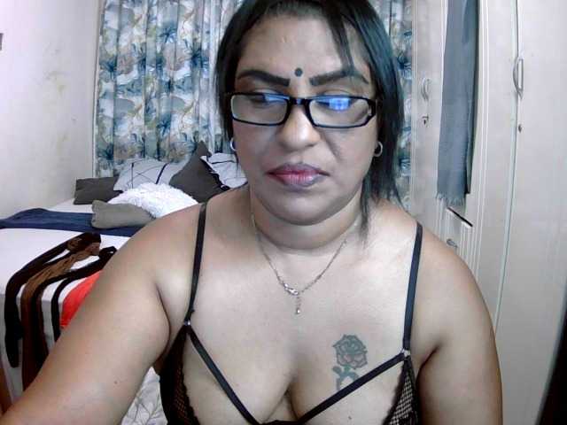 indiandelight001's BongaCams show and profile