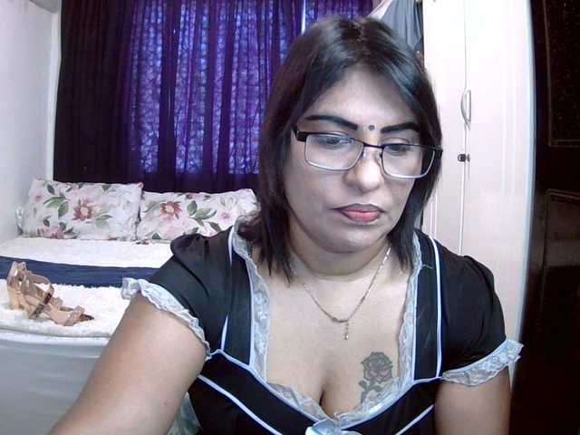 indiandelight001's BongaCams show and profile