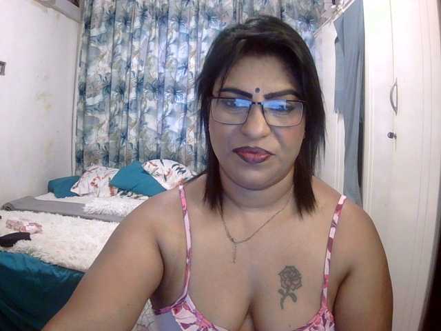 indiandelight001's BongaCams show and profile