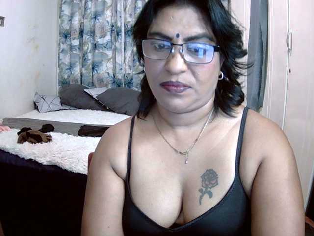 indiandelight001's BongaCams show and profile