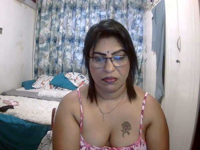 indiandelight001's BongaCams show and profile
