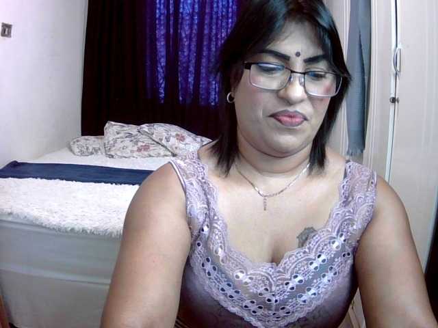 indiandelight001's BongaCams show and profile