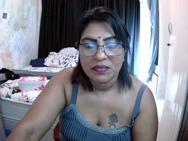 indiandelight001's BongaCams show and profile