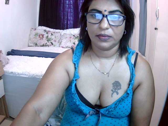 indiandelight001's BongaCams show and profile