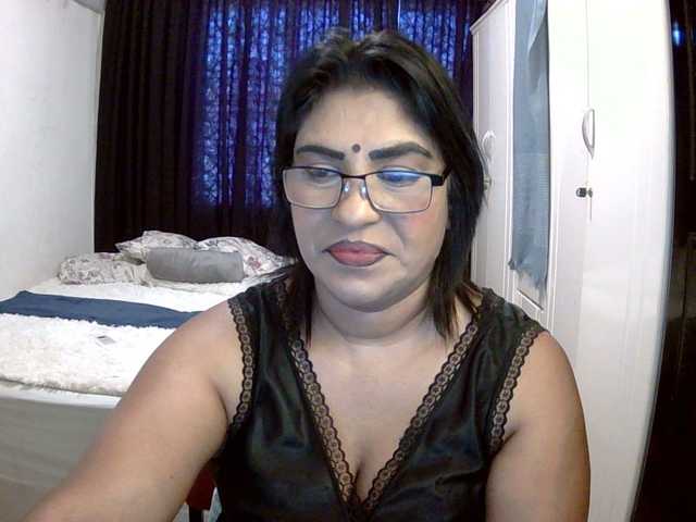 indiandelight001's BongaCams show and profile