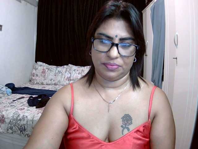 indiandelight001 from BongaCams is Freechat