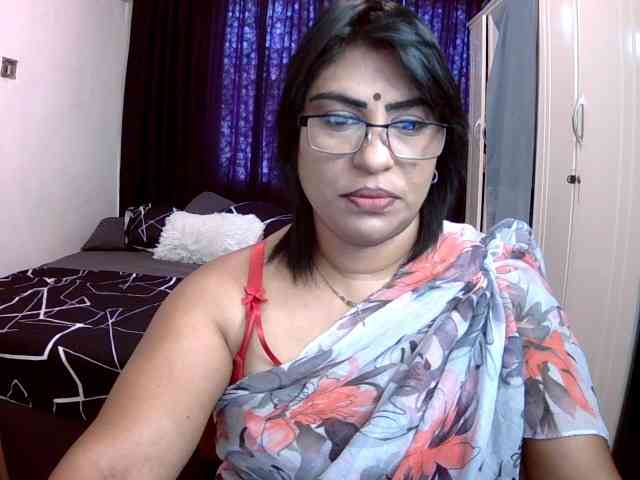 indiandelight001 Live Webcam on BongaCams