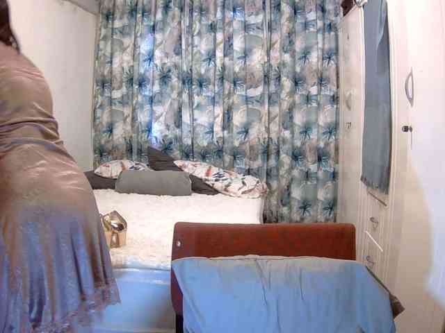 indiandelight001 Live Webcam on BongaCams