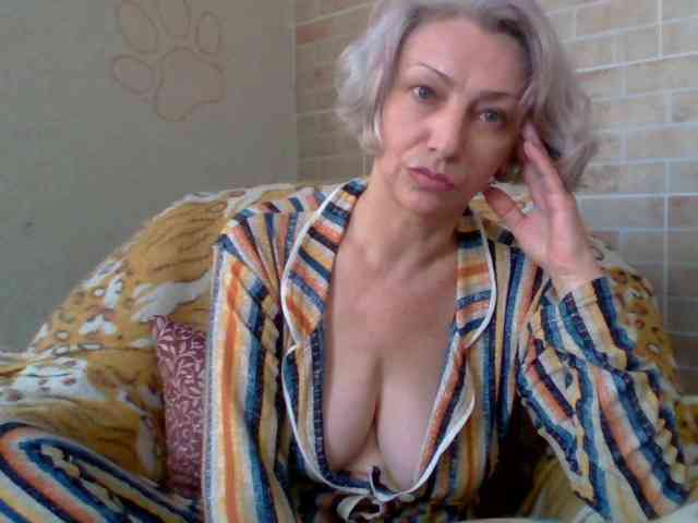 Lorie-Carrie webcam