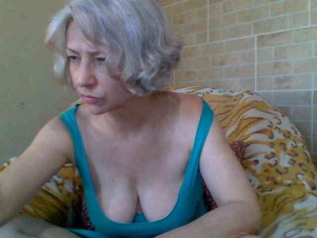Lorie-Carrie webcam