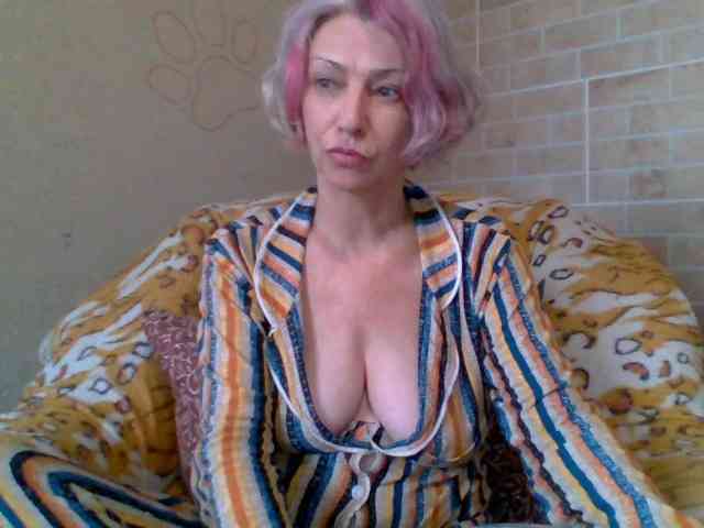 Lorie-Carrie webcam