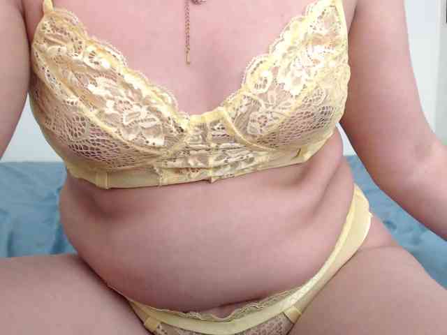 KatrinaR webcam