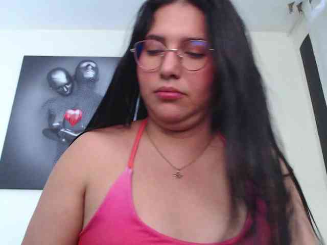 KatrinaR webcam