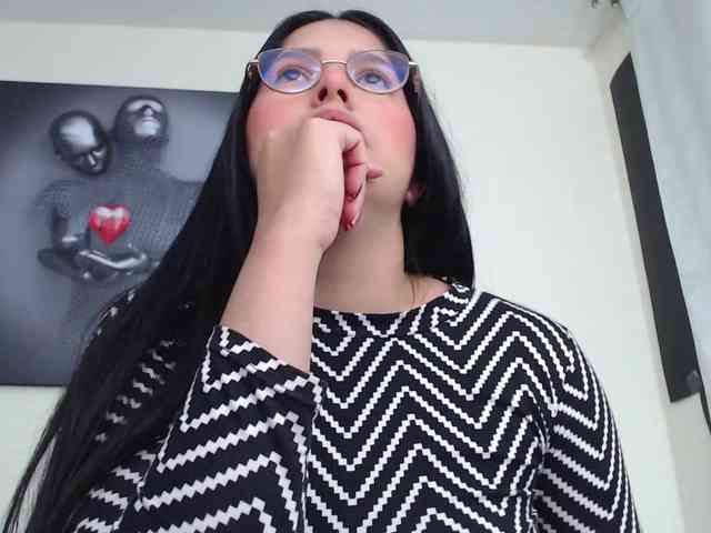 KatrinaR webcam