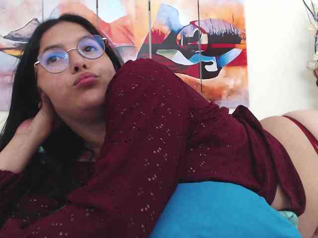 KatrinaR webcam