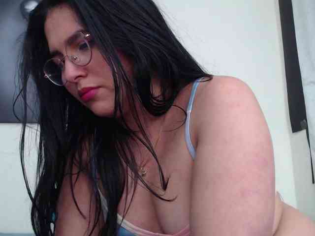 KatrinaR webcam