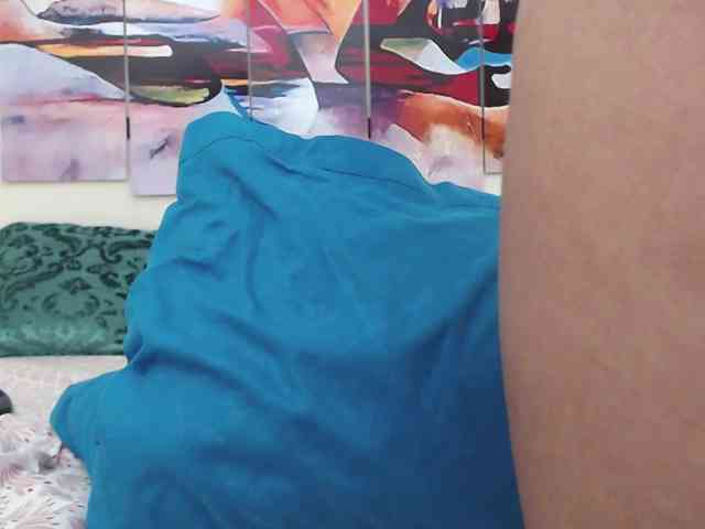 KatrinaR webcam