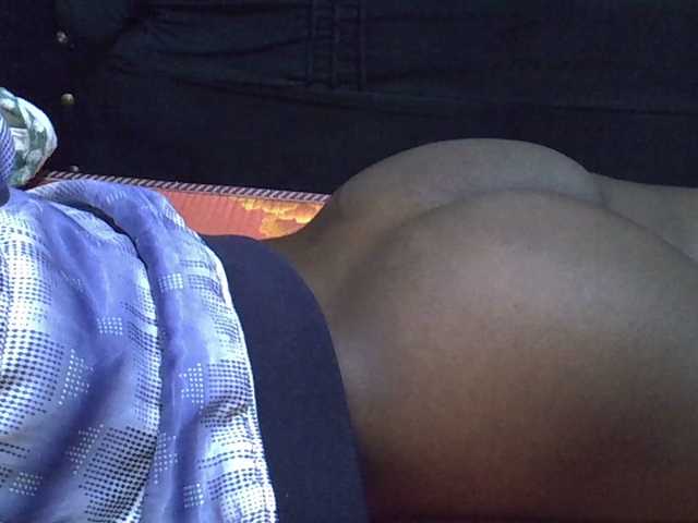 Sweetvine's BongaCams show and profile