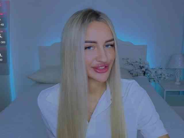 LeilaFlower webcam