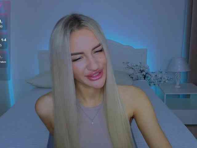LeilaFlower webcam